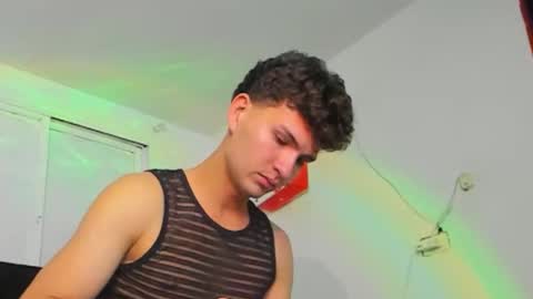 leo183877 online show from 2, 5, 2026