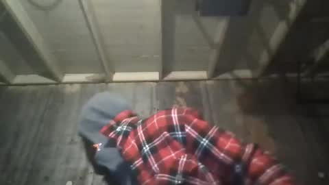 leo199984 online show from 3, 1, 2025