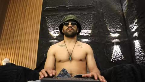 Leo  Diaz online show from 26, 4, 2026