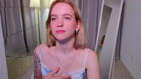 Snapshot of leo_lulu chatting on 4, 12, 2024 Ashly online show from 4, 12, 2024