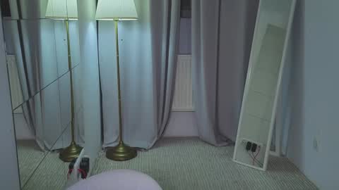 Snapshot of leo_lulu chatting on 1, 1, 2025 Ashly online show from 1, 1, 2025