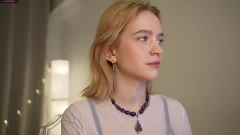 Snapshot of leo_lulu chatting on 6, 1, 2025 Ashly online show from 6, 1, 2025