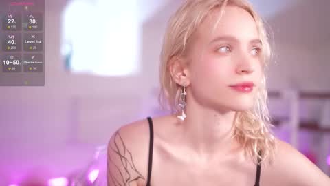 Snapshot of leo_lulu chatting on 29, 10, 2025 Ashly online show from 29, 10, 2025