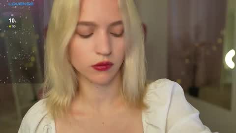 Snapshot of leo_lulu chatting on 31, 10, 2025 Ashly online show from 31, 10, 2025