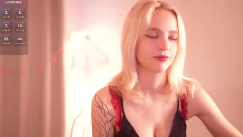 Snapshot of leo_lulu chatting on 1, 11, 2025 Ashly online show from 1, 11, 2025