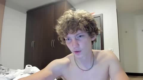 leo_wildd online show from 11, 10, 2025