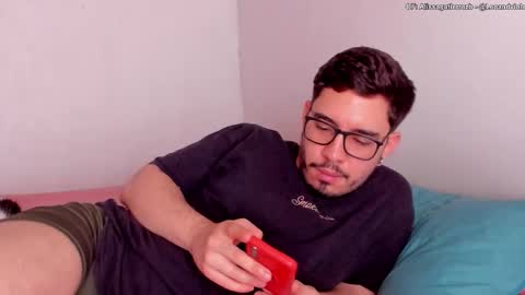 Snapshot of leoandviolet chatting on 17, 10, 2025 Carlos Alissa. Help us to reach 100 likes online show from 17, 10, 2025