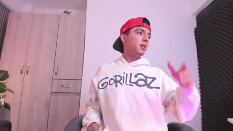 leohard_ online show from 7, 1, 2026