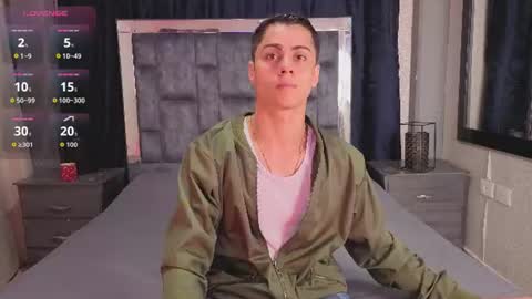 Snapshot of leomonnroe chatting on 8, 6, 2026 leomonnroe online show from 8, 6, 2026