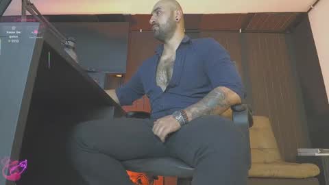 Snapshot of leon_1717 chatting on 9, 5, 2026 Leon online show from 9, 5, 2026
