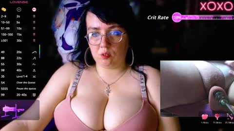 Snapshot of leona_harrison chatting on 29, 10, 2025 Leona Harrison online show from 29, 10, 2025