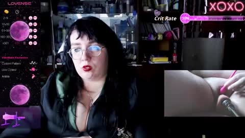 Snapshot of leona_harrison chatting on 1, 11, 2025 Leona Harrison online show from 1, 11, 2025