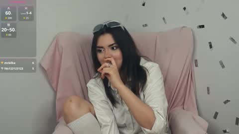 Mia online show from 9, 9, 2025