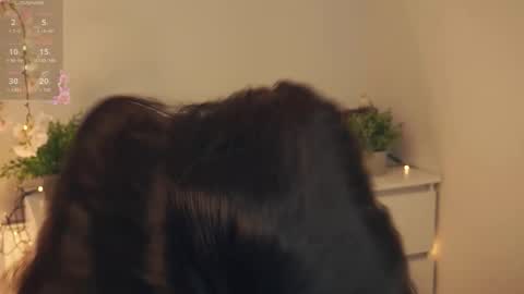 Mia online show from 23, 11, 2025