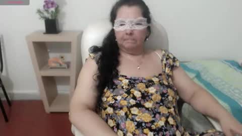 leonela   online show from 19, 2, 2025