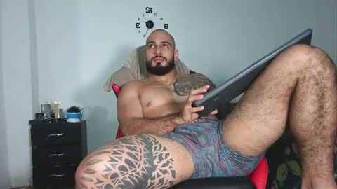 Snapshot of leonidas_k18 chatting on 8, 9, 2025 ANDRES online show from 8, 9, 2025