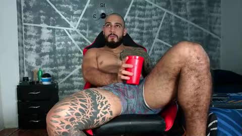 Snapshot of leonidas_k18 chatting on 5, 10, 2025 ANDRES online show from 5, 10, 2025