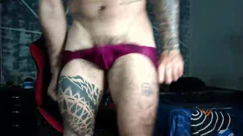 Snapshot of leonidas_k18 chatting on 10, 10, 2025 ANDRES online show from 10, 10, 2025