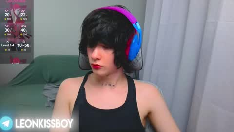 leonkissboy online show from 18, 4, 2026
