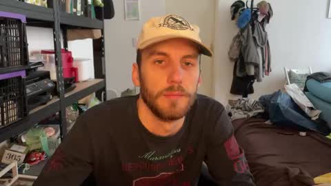 Snapshot of leonvampire chatting on 20, 11, 2025 Leon online show from 20, 11, 2025