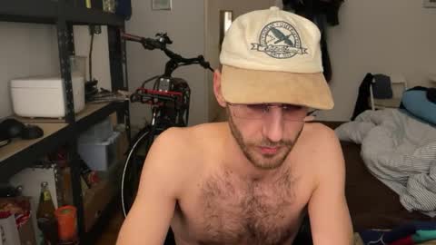 Snapshot of leonvampire chatting on 16, 12, 2025 Leon online show from 16, 12, 2025