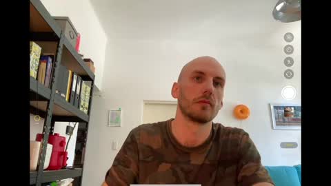 Leon online show from 5, 5, 2026