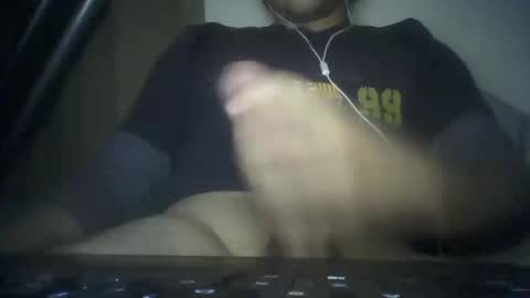 Snapshot of leoonel_95 chatting on 22, 11, 2025 leoonel_95 online show from 22, 11, 2025