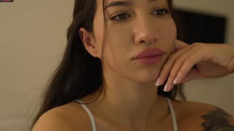 Leora online show from 31, 1, 2025