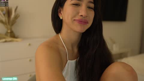 Leora online show from 8, 2, 2025