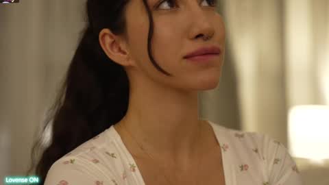 Leora online show from 9, 2, 2025