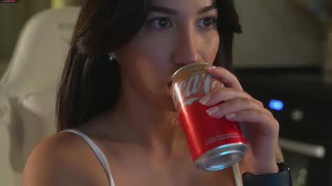 Leora online show from 26, 9, 2025