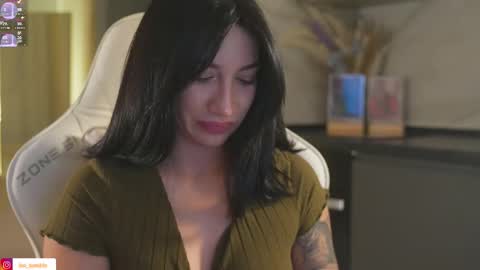 Leora online show from 10, 10, 2025