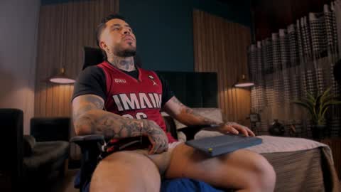 Leo Salvatore online show from 2, 2, 2025