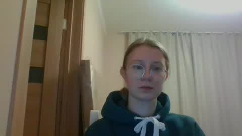 lera_foxx online show from 10, 12, 2024