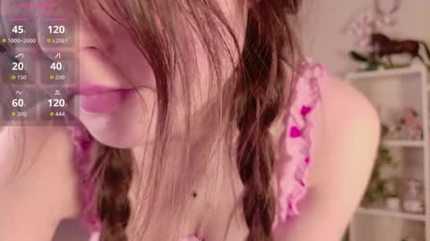 Nicole Moore online show from 15, 4, 2026