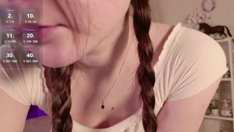 Nicole Moore online show from 28, 4, 2026