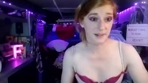 LesleyGumGrass- The Boring Trans girl online show from 26, 2, 2025