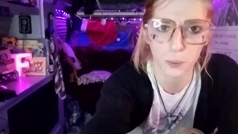 LesleyGumGrass- The Boring Trans girl online show from 27, 2, 2025