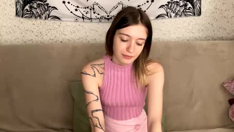 Snapshot of lesleytargett chatting on 7, 11, 2025 Sia online show from 7, 11, 2025