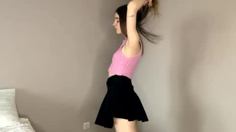 Snapshot of lesleytargett chatting on 16, 11, 2025 Sia online show from 16, 11, 2025