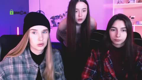 leslie_bird online show from 22, 4, 2026