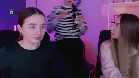 leslie_bird online show from 23, 4, 2026