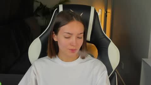 Leslie online show from 28, 5, 2026