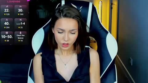 Leslie online show from 8, 6, 2026