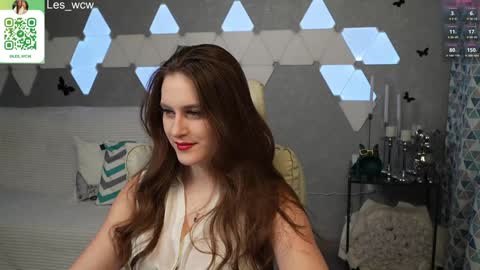 LeslieKorfs online show from 4, 2, 2025