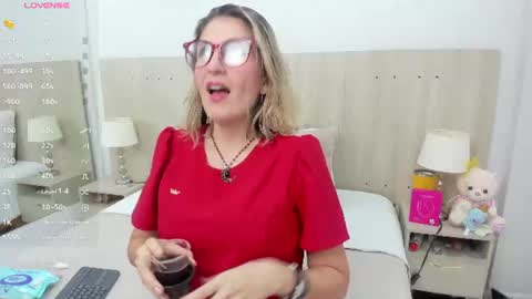 Snapshot of lesly_santodomingo chatting on 12, 6, 2026 Lesly Santodomingo online show from 12, 6, 2026