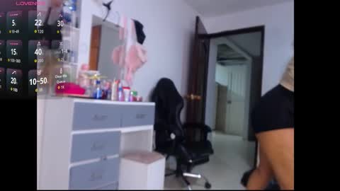 lesly online show from 28, 9, 2025