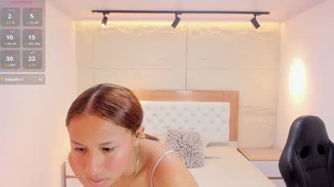   online show from 16, 4, 2026