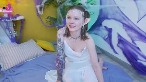 Snapshot of lessysweety chatting on 24, 10, 2025 Lessy online show from 24, 10, 2025