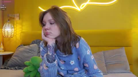 Snapshot of lessysweety chatting on 19, 1, 2026 Lessy online show from 19, 1, 2026